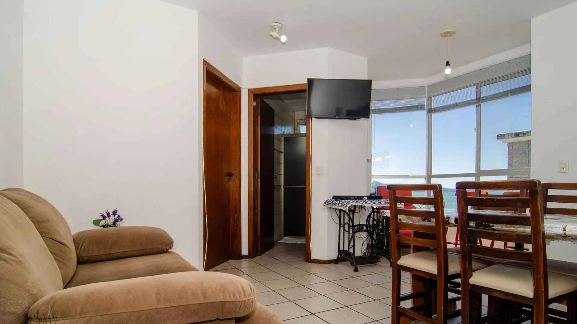 Na Quadra Da Praia, Vista Mar, Canasvieiras Mf1490 Florianopolis Brazil